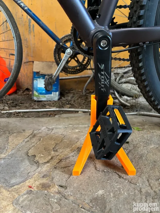 Postolje/nosač za bicikle