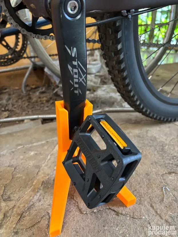 Postolje/nosač za bicikle