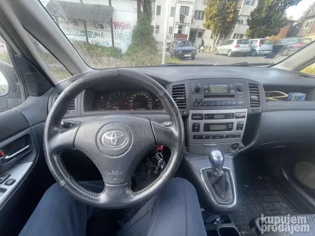 2003 Toyota Corolla Verso može zamena