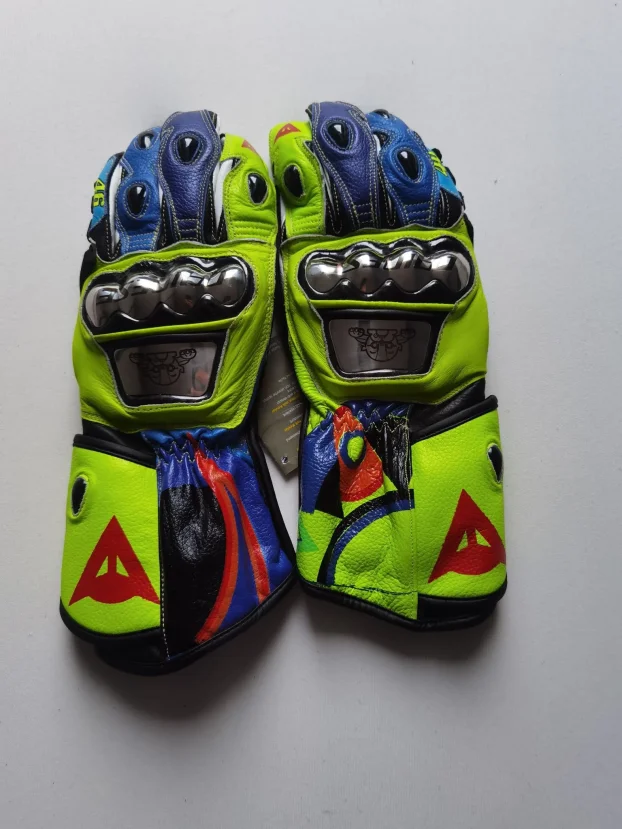 Dainese Valentino Rossi rukavice 2 modela