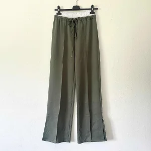 Trenerke pantalone - nove M/L