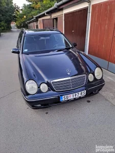 Mercedes E 200