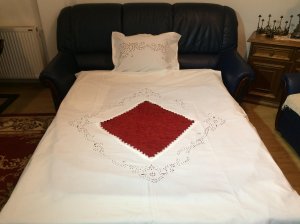 Rusticna etno posteljina beli vez veoma kvalitetna