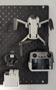 DJI Mini 3/4 Pro Fly More Combo nosač za IKEA Skadis