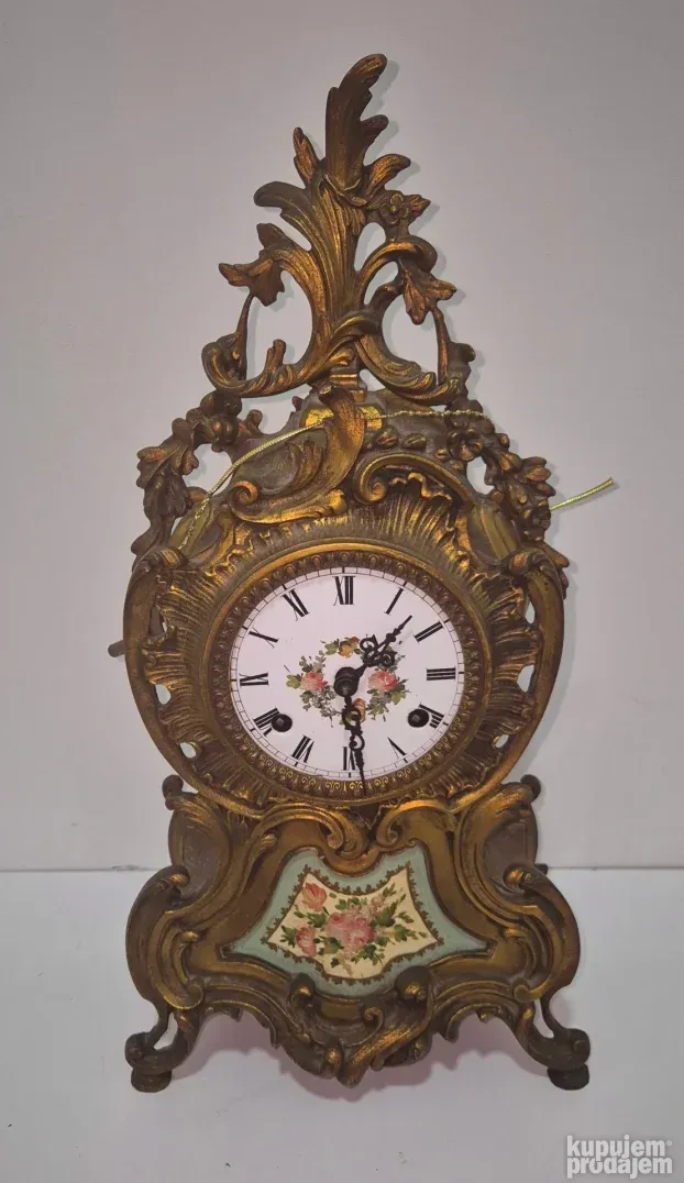 Prelep stari oslikani komodni mesingani sat Luj XV - 1