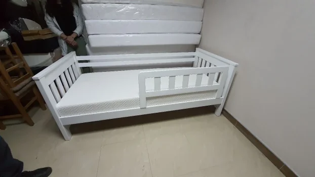 Krevet Sofa Vertikal beli bukva