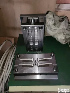 alat kalup za plasticne kajle