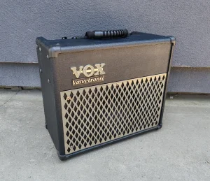 Vox Valvetronix AD15VT 15-Watt gitarsko pojačalo