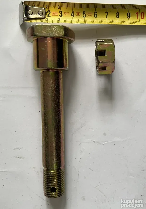 Sraf sa maticom poluge plugova MTZ-82