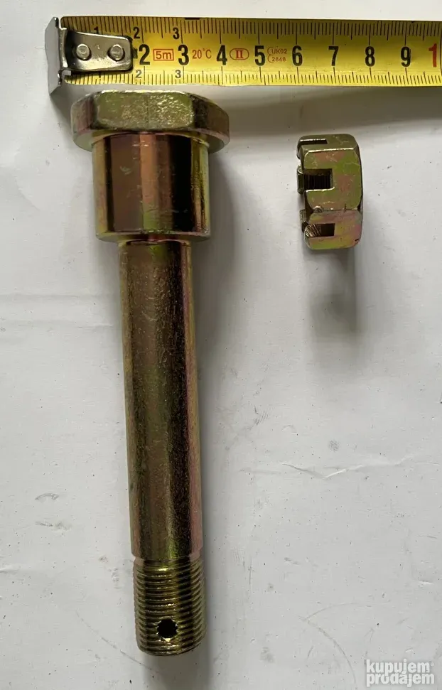 Sraf sa maticom poluge plugova MTZ-82