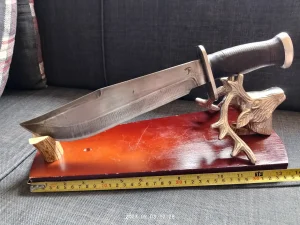 Postolje, stalak za veće noževe