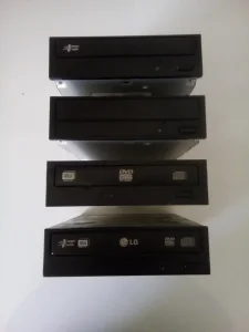 Dvd / rw uredjaji sata i ata tip