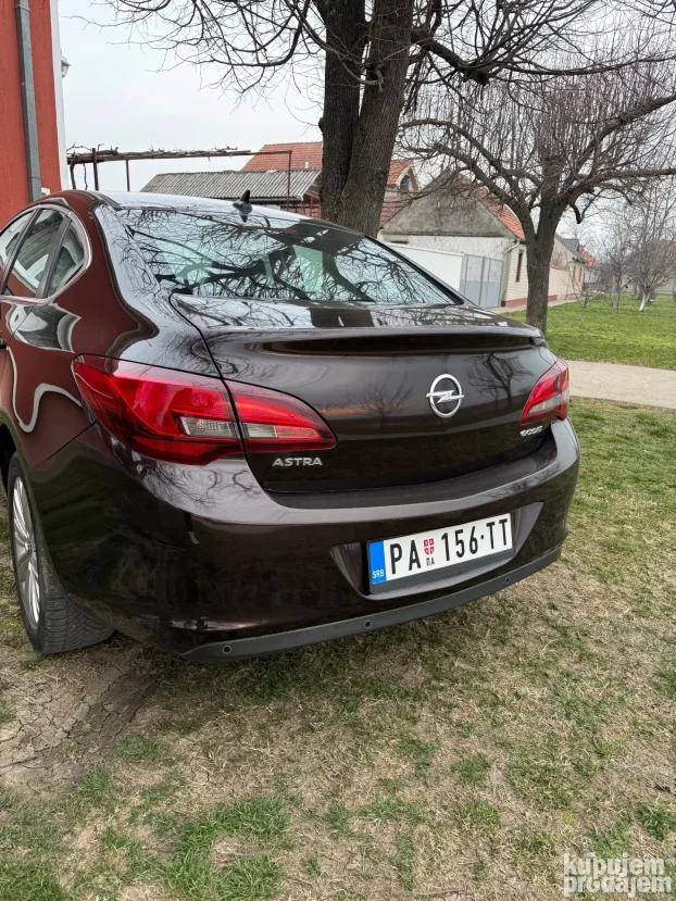 2014 Opel Astra J 1.6 turbo