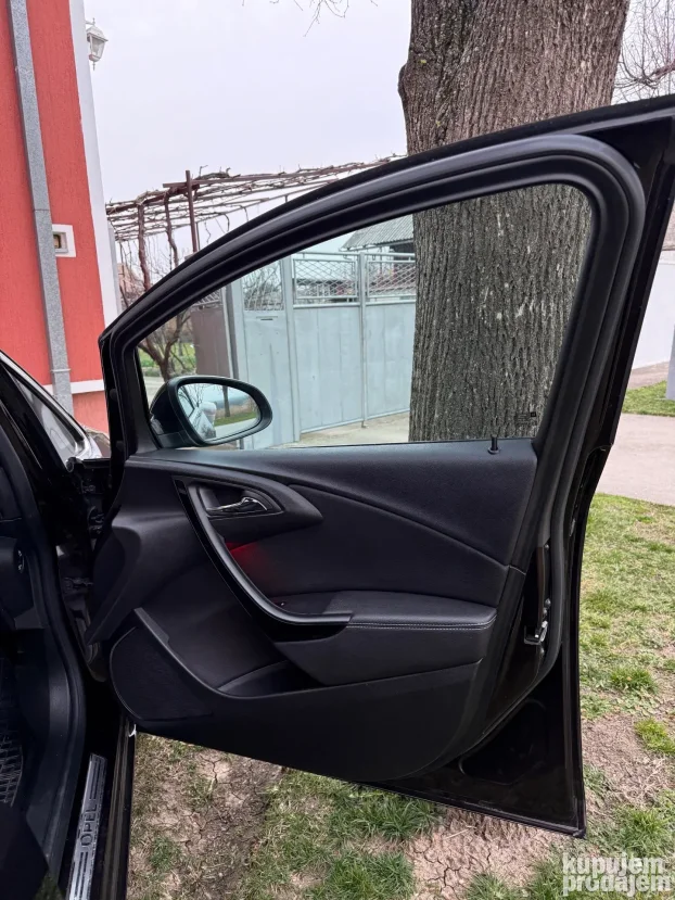 2014 Opel Astra J 1.6 turbo