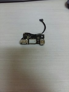 MacBook Air 13 Mid 2011 Ploca sa konektorom punjenja
