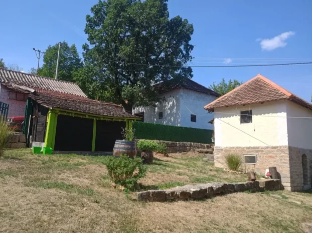 Ljig, Ba, 3.0 trosobna, 71 m²