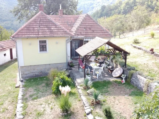 Ljig, Ba, 3.0 trosobna, 71 m²