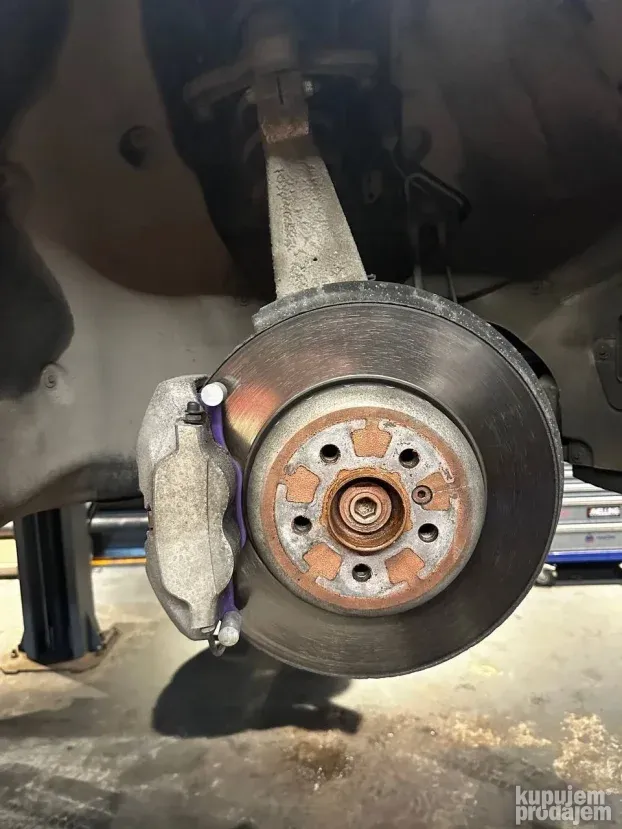 BMW g30 g32 poklopci za kocione celjusti M paket Brembo