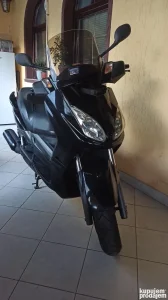 Yamaha XMAX 250