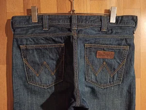 Wrangler Clyde Regular Fit W35/L34 Top HQ