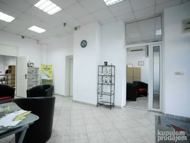 Vrhunski lokal - 366m2 - Cara Dušana