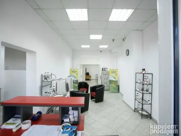 Vrhunski lokal - 366m2 - Cara Dušana