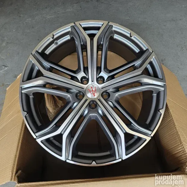 nove alu felne 21 " original maserati levante 5x114.3