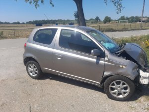 toyota yaris vrata,hauba,krila,branici