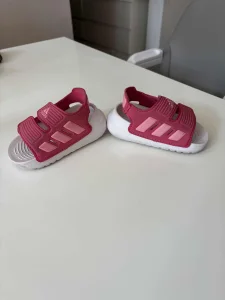 Adidas papuče za bebe, br 19