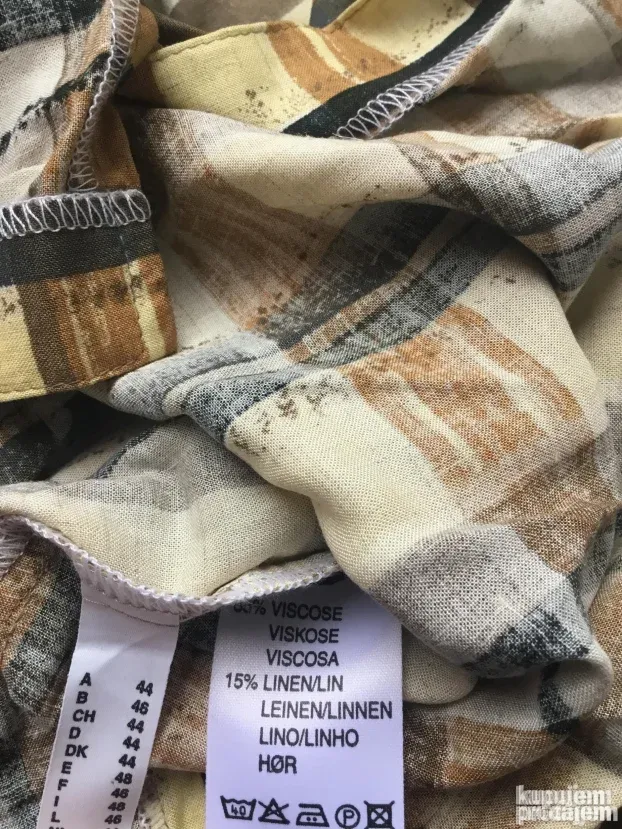 BLUZA karirana kratki rukav, nova, odlična, br.48