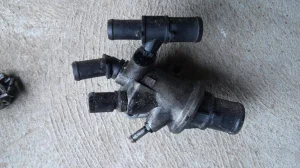 Lancia Lybra 1.9 JTD termostat