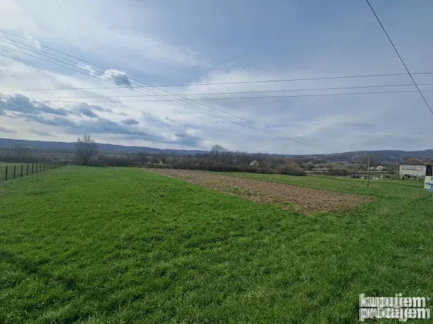 Plac 54 ara ( 0.54 ha ) Požega (Glumač)