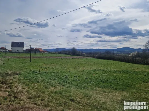 Plac 54 ara ( 0.54 ha ) Požega (Glumač)
