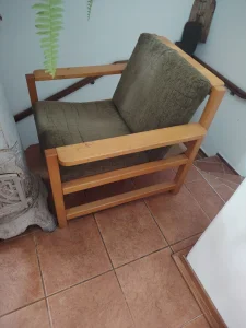 MCM vintage fotelja u skandinavskom stilu