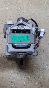 Motor ves masine Vox