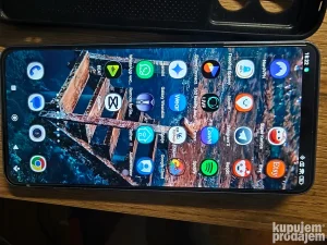 Xiaomi 13T 8/256GB Savršen balans snage i kamere!
