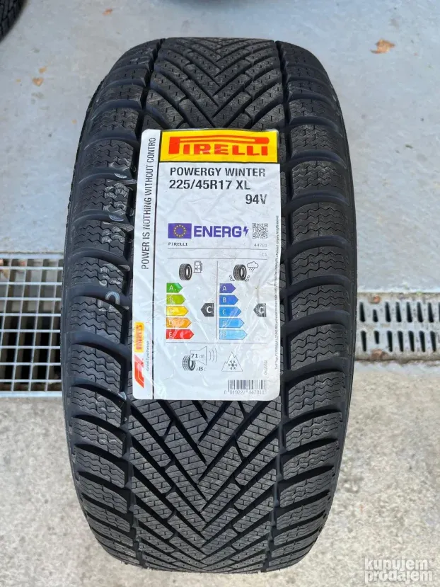 nove zimske gume 225/45 r 17 pirelli