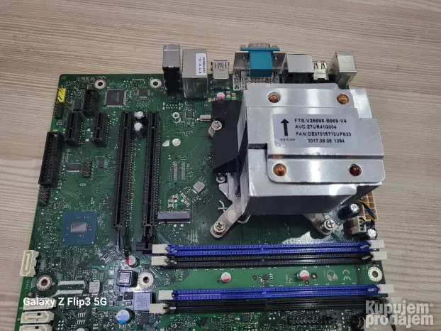 fujitsu i5/6.gen quad core/4 jezgra