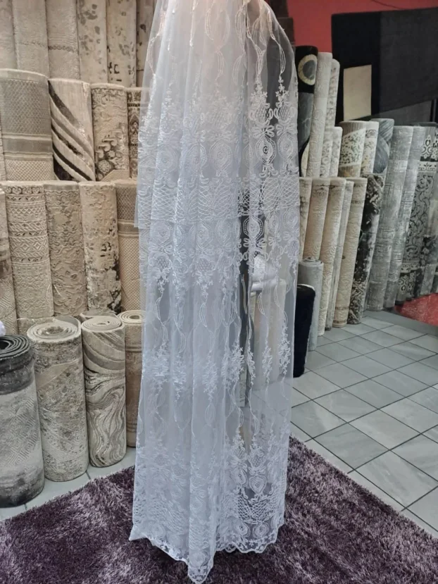 zavese 700din metar