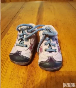 Prelepa kožna obuća za prohodavanje sa anatomskim ulošcima