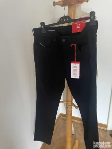 Disel regular farmerke sa etiketom 32x32