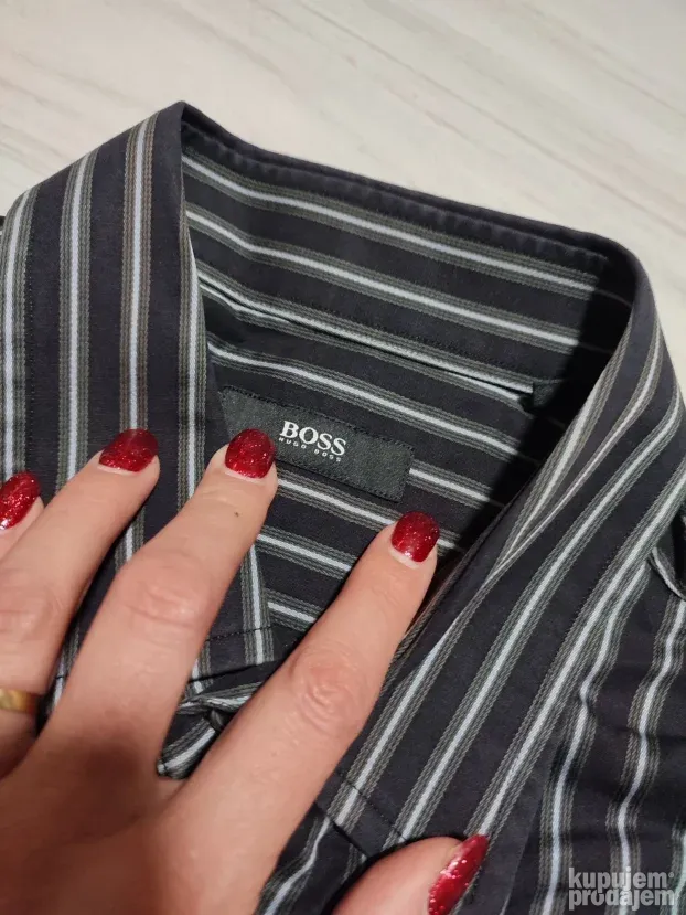 HUGO BOSS kosulja na pruge vel. 41 - kao nova i