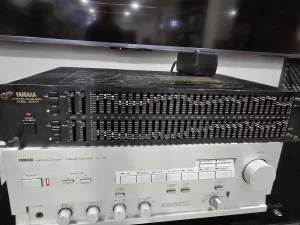 Yamaha Q2031A 31 Band Professional Graphic Equalizer