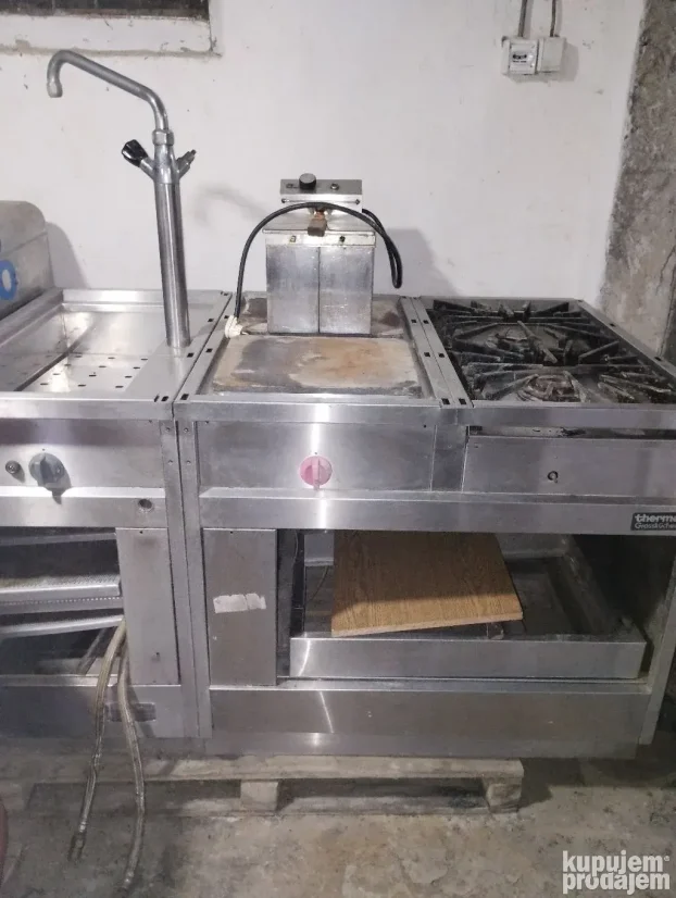 Profesionalni šporet prohromski na plin