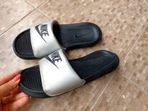 Nike papuce broj 36.5 za decaka