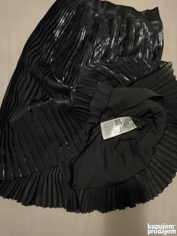 plisirane suknje guess xs i tom tailor  velicin S