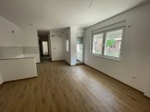56m2 Podbara!