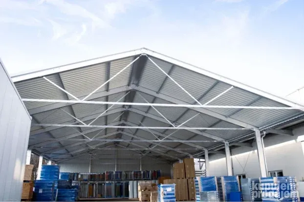 Hala metalna konstrukcija