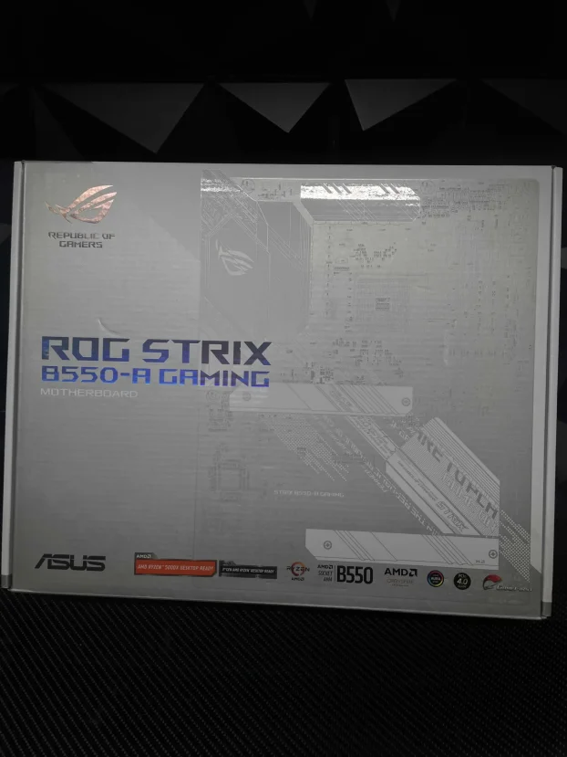 B550RogStrixWhiteBela