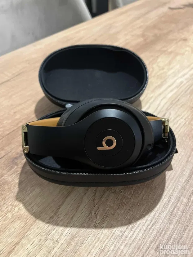 APPLE Beats Studio